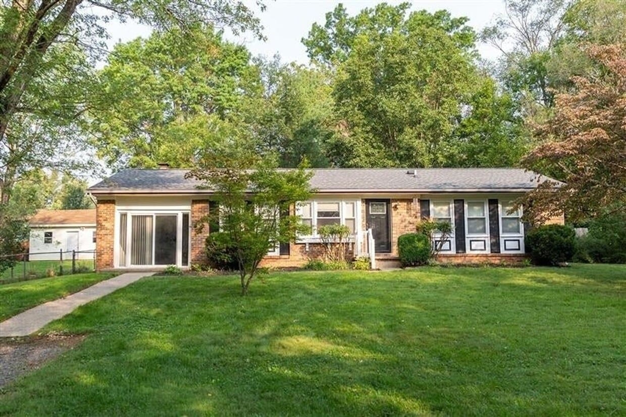 Rare Find... Detached Single Family Home in Purcell Park! - Rare Find... Detached Single Family Home in Purcell Park!