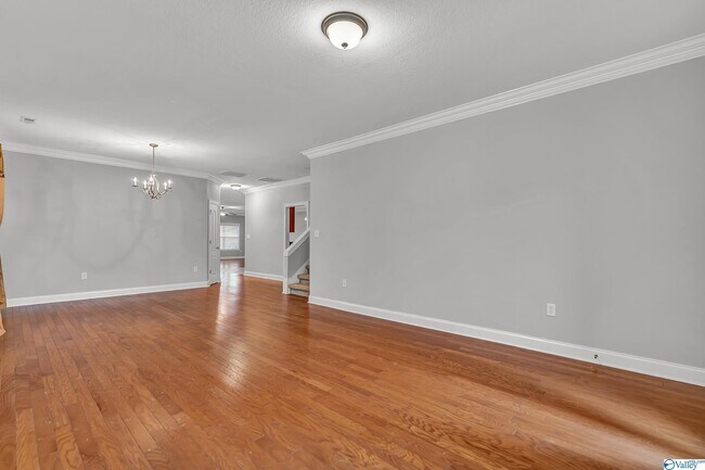 Foto del edificio - 5031 SE Valley Cove Dr
