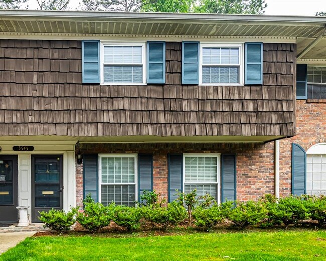 Foto del edificio - 3545 Old Chamblee Tucker Rd