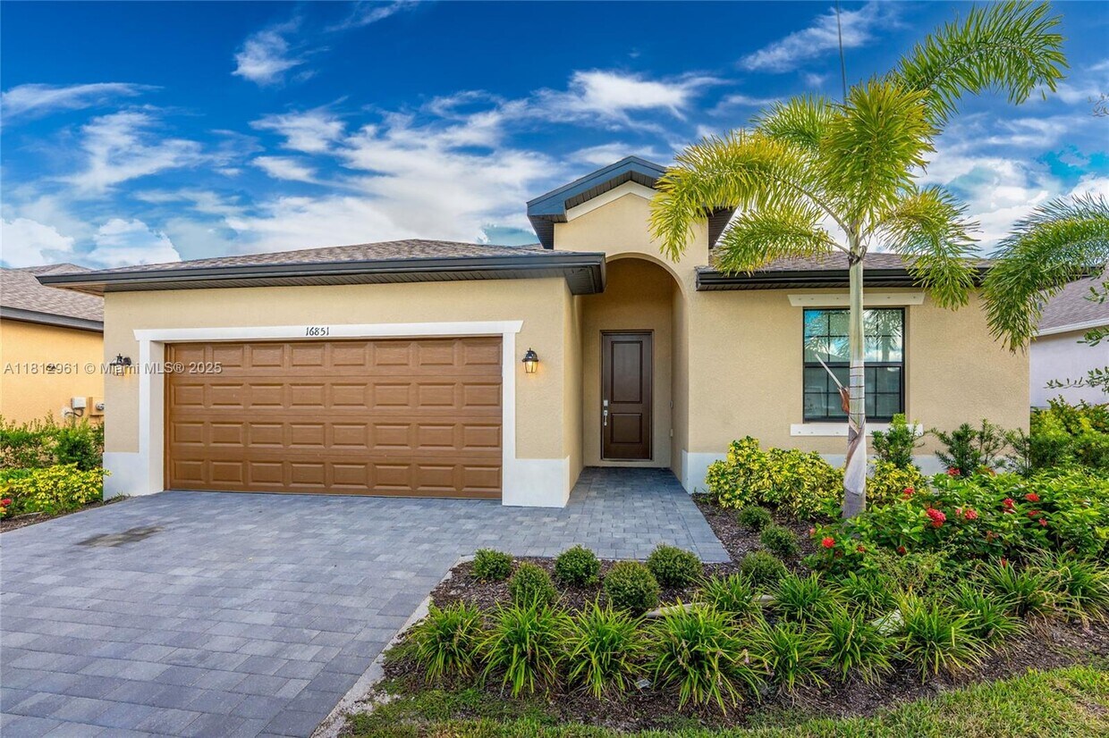 Primary Photo - 16851 Cayo Key Dr