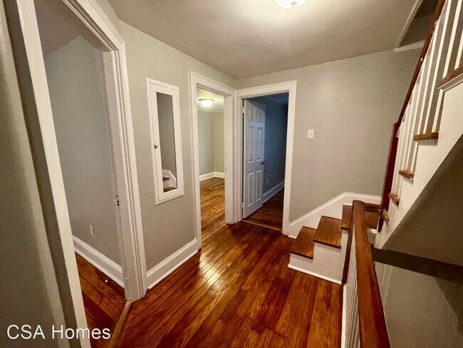 Building Photo - 4 br, 1 bath House - 2820 N Constitution Rd