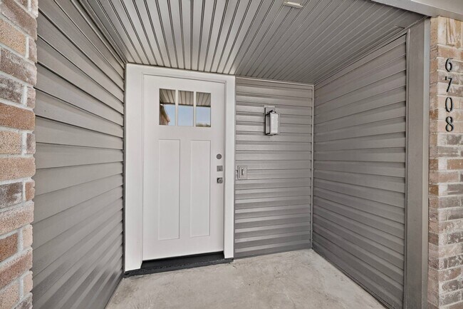Foto del edificio - Newly Renovated Home In Watauga Ready To Be Yours!!!!