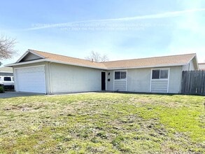 Building Photo - 2018 Southwood Dr