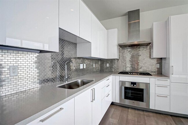 Building Photo - 4521 San Felipe St