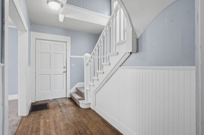 Foto del edificio - Spacious 4bed 2 bath home in Davenport