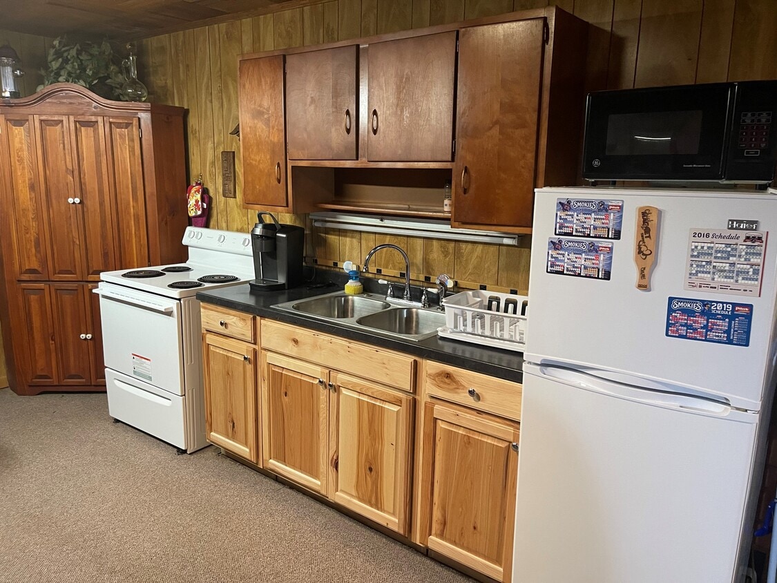 146 New Cave Church Rd Unit 1, Newport, TN 37821 Apartments in