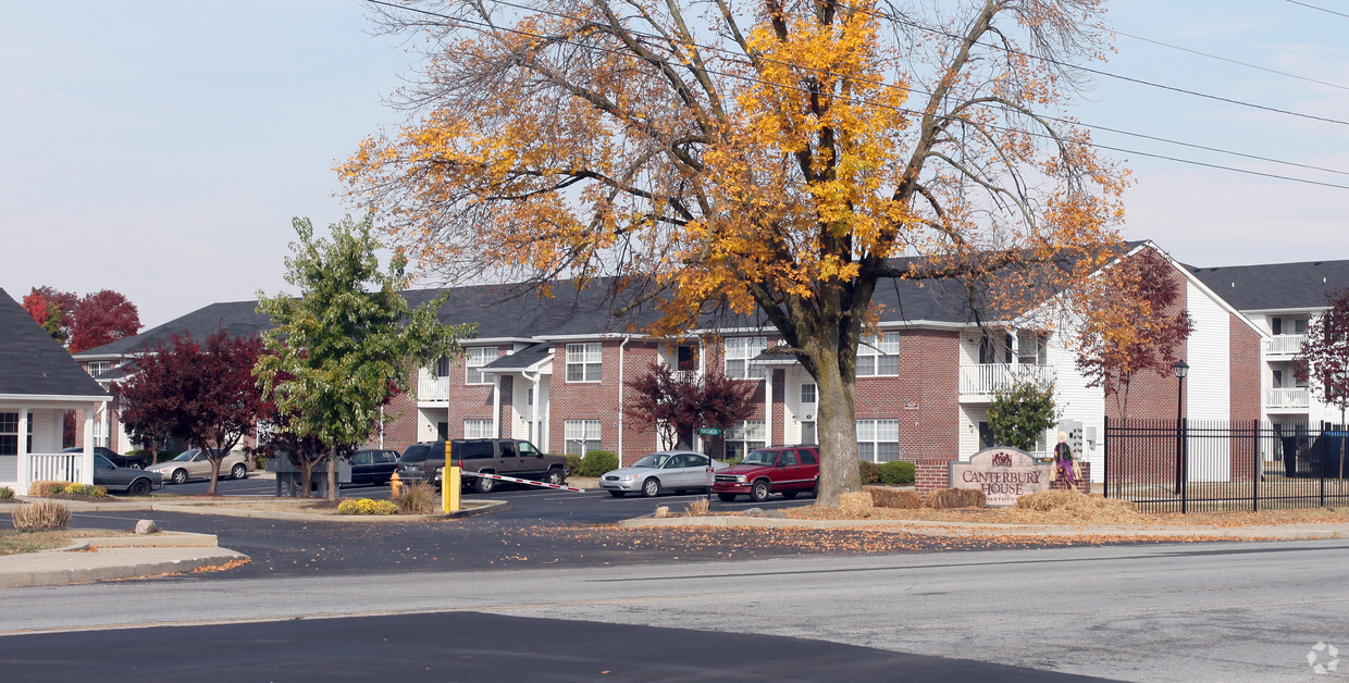 Primary Photo - Canterbury House Apartments - Franklin Road