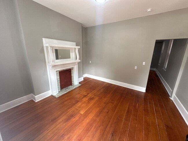 Building Photo - E Lincoln St 59-61 MLR