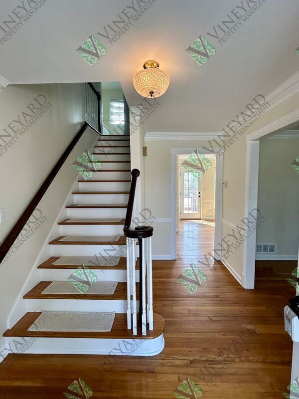 Building Photo - 3230 Normandy Cir