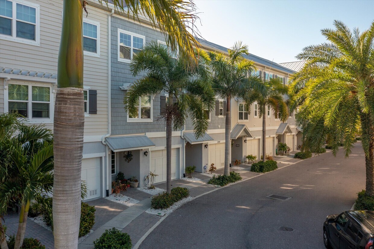 Foto principal - 5912 Anchorage Way S