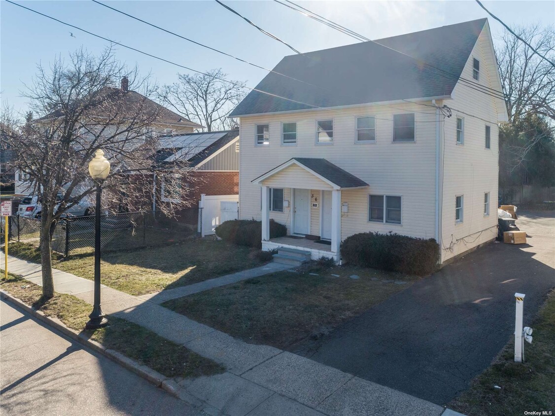 Primary Photo - 36 Cooper St