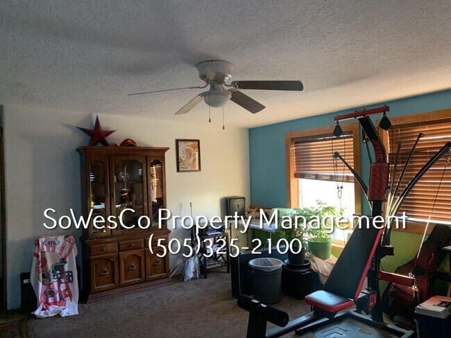 Building Photo - Nice 3 Bedroom Home near MaGee Park