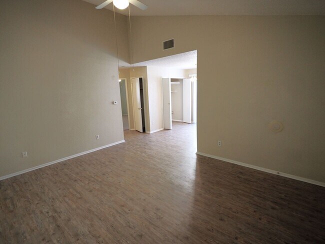Foto del edificio - Amazing Round Rock Duplex!