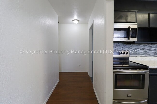 Foto del edificio - East Tulsa 3 Bedroom Gem! Available for immediate move in!