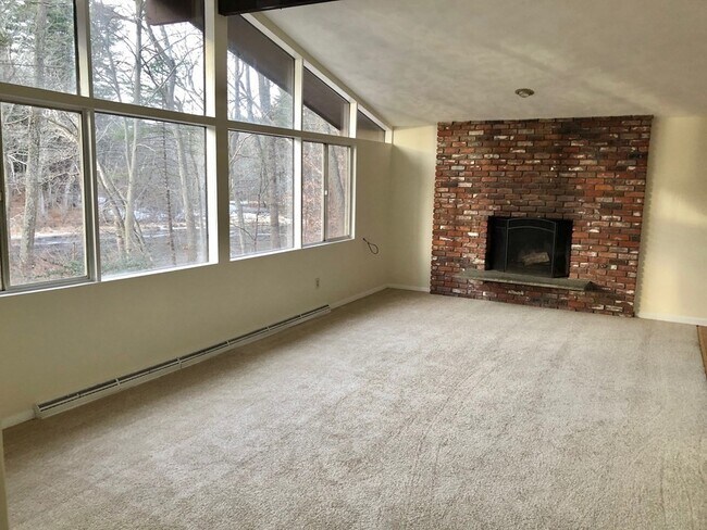 Foto del edificio - 29 Indian Ridge Rd