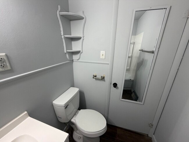 Building Photo - 1541 Fairchild-E