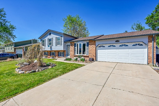 Building Photo - 10883 Fairfax Way