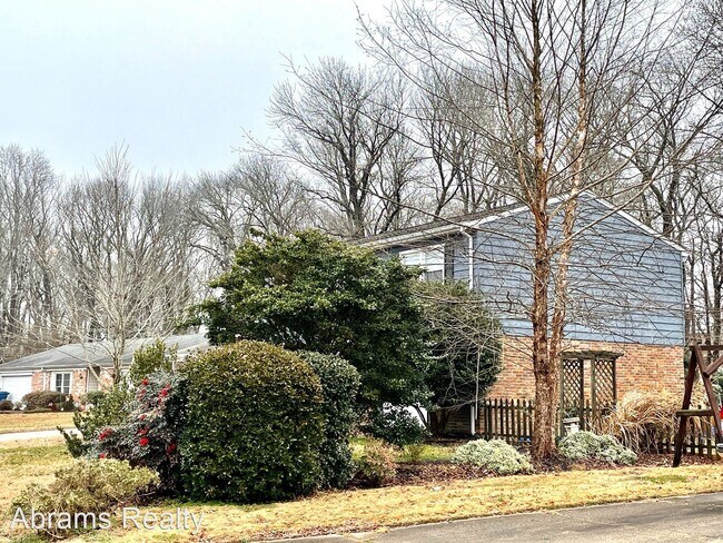 Building Photo - 4 br, 2 bath House - 6817 Cedarwood Court