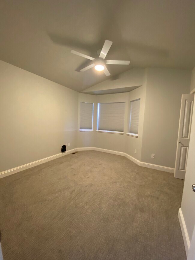 Foto del edificio - 870 N 30th St