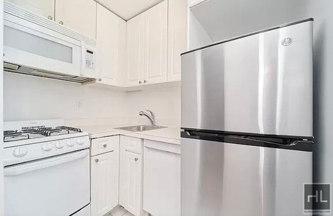 Building Photo - East 91st Street