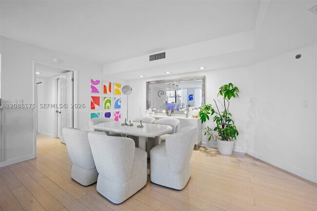 Foto del edificio - 18181 NE 31st Ct