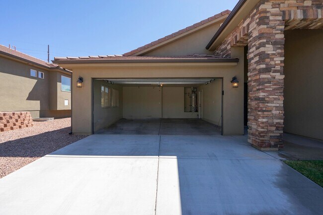 Foto del edificio - Pet Friendly-Beautiful 3 bed 2 bath home w...