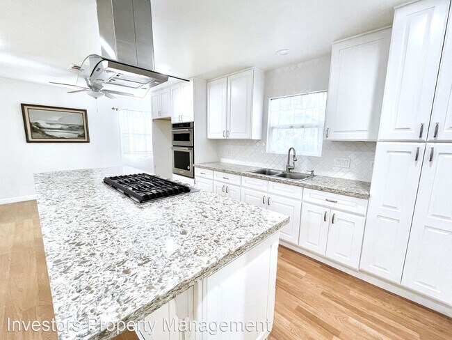 Foto del edificio - 3 br, 3 bath House - 302 King Pl.  302 Kin...