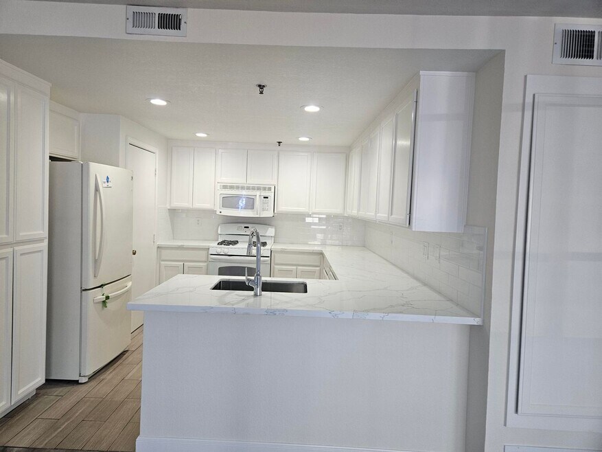 Daly City Village in the Park 2 bedroom 2 bathroom Condo