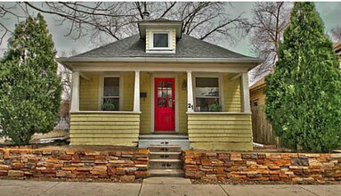 Building Photo - 21 N Walnut St