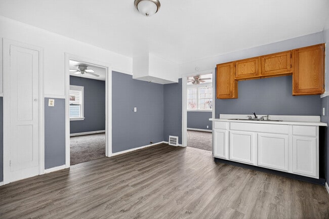 Foto del edificio - 12708 Craven Ave