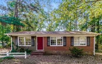 Building Photo - 513 Forest Ridge Rd