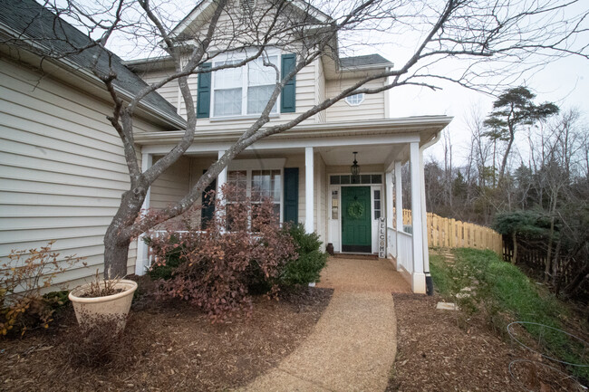 Front door and patio - 536 Rolling Valley Ct