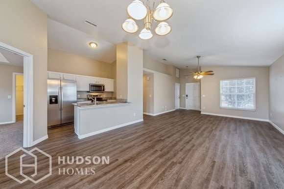 Foto del edificio - NOW AVAILABLE! - 3243 Grand Pines Dr, Lake...