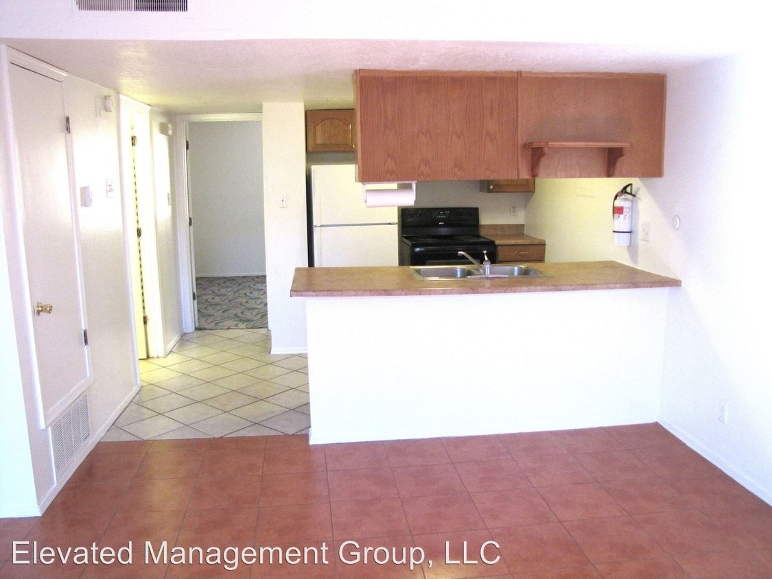 420 Charleston St SE