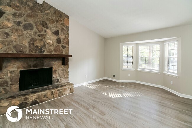 Foto del edificio - 6989 Cedar Dr