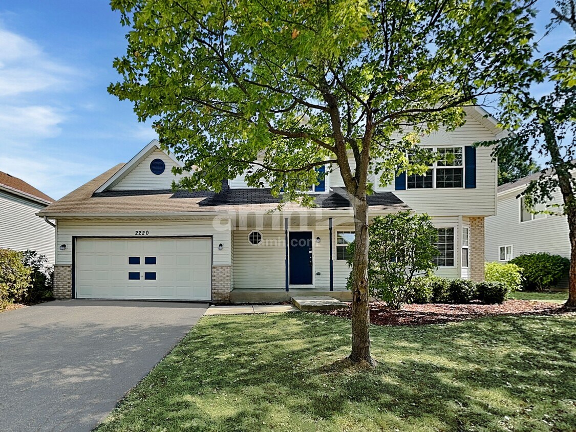 Foto principal - 2220 Falcon Dr