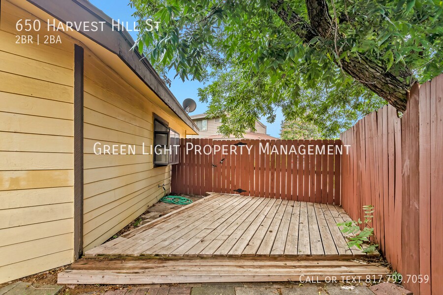 Photo - 650 Harvest Hill St-