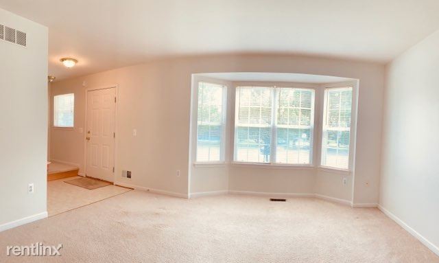 Building Photo - 3 br, 1.5 bath House - 674 11 Mile Rd