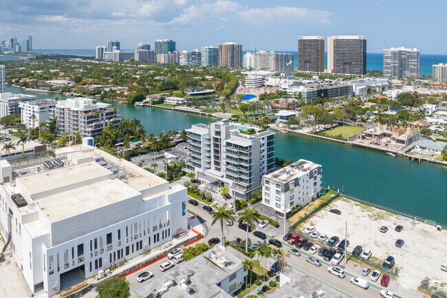 Foto del edificio - Bijou Bay Harbor
