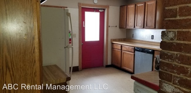 Building Photo - 8 br, 4 bath House - 716 Washington St