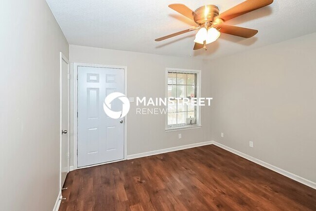 Building Photo - 3 Bedroom Pet-Friendly Home in Memphis, TN...