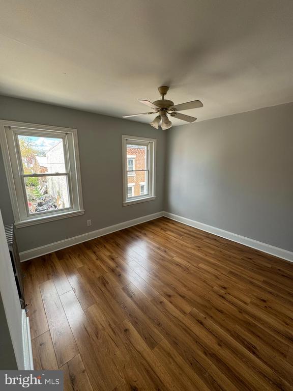 Foto del edificio - 430 E Auburn St