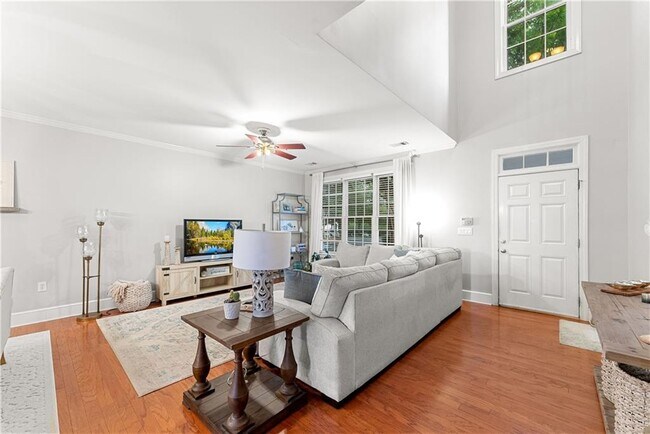 Building Photo - 4784 Ivy Ridge Dr SE