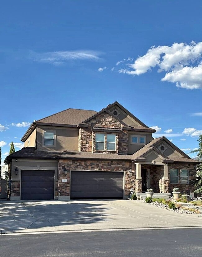 Photo - 679 E 12970 S (Draper, UT) House