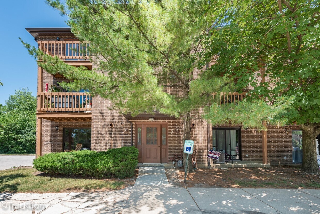 2250 Abbeywood, Oklahoma City, OK 73170 Townhome Rentals in Oklahoma