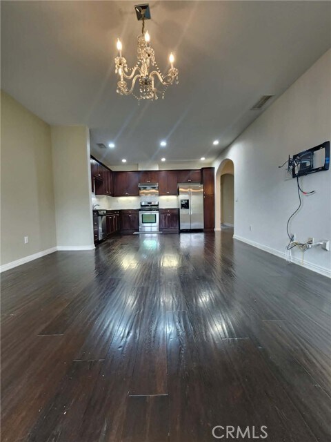 Building Photo - 732 E Valencia St