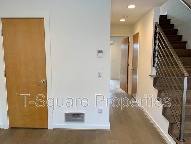 Foto del edificio - 3905 SW Findlay St