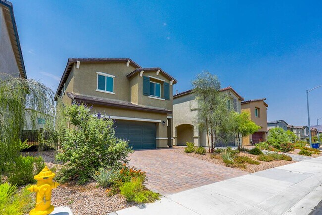 Foto del edificio - 4 Bed, 2.5 Bath Home In A Gated Community ...
