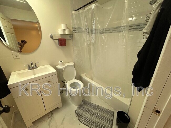 Foto del edificio - 1112 Hoover Ave