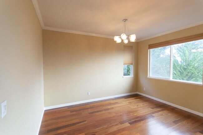 Building Photo - 357 View Point Ct